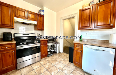 Allston Deal Alert!!! This great 4 bed 1 bat apartment is a most see Boston - $3,800