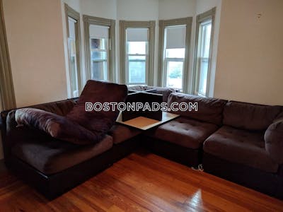Medford Fantastic 5 bed 2 Bath apartment right on George St in the Tufts University Area, close to everything.   Tufts - $5,500