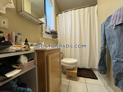 Allston Great 1 bed, 1 bath available now on Highgate St in Allston Boston - $2,475 No Fee