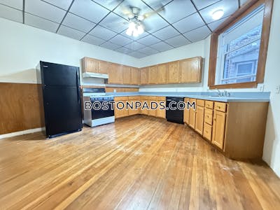 Brookline 4 Bed, 1.5 Bath Unit  Brookline Village - $4,600 No Fee