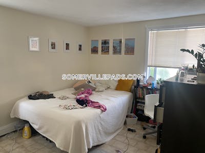 Somerville Sunny 4 bed 1 bath available 6/1 on College Ave in Somerville!!  Tufts - $4,250