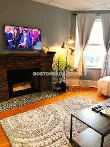 Fenway/kenmore Apartment for rent 1 Bedroom 1 Bath Boston - $2,600 No Fee
