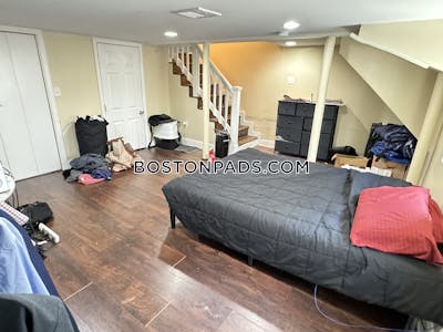 Fort Hill 4 Beds 2 Baths Boston - $4,800 No Fee