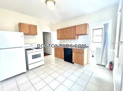 Brighton 3 Beds 1 Bath Boston - $3,300 No Fee