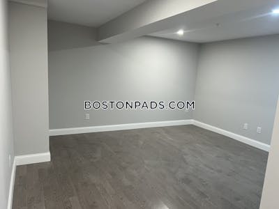Harwich 2 bedroom 1 baths Luxury in REVERE - $3,150 No Fee